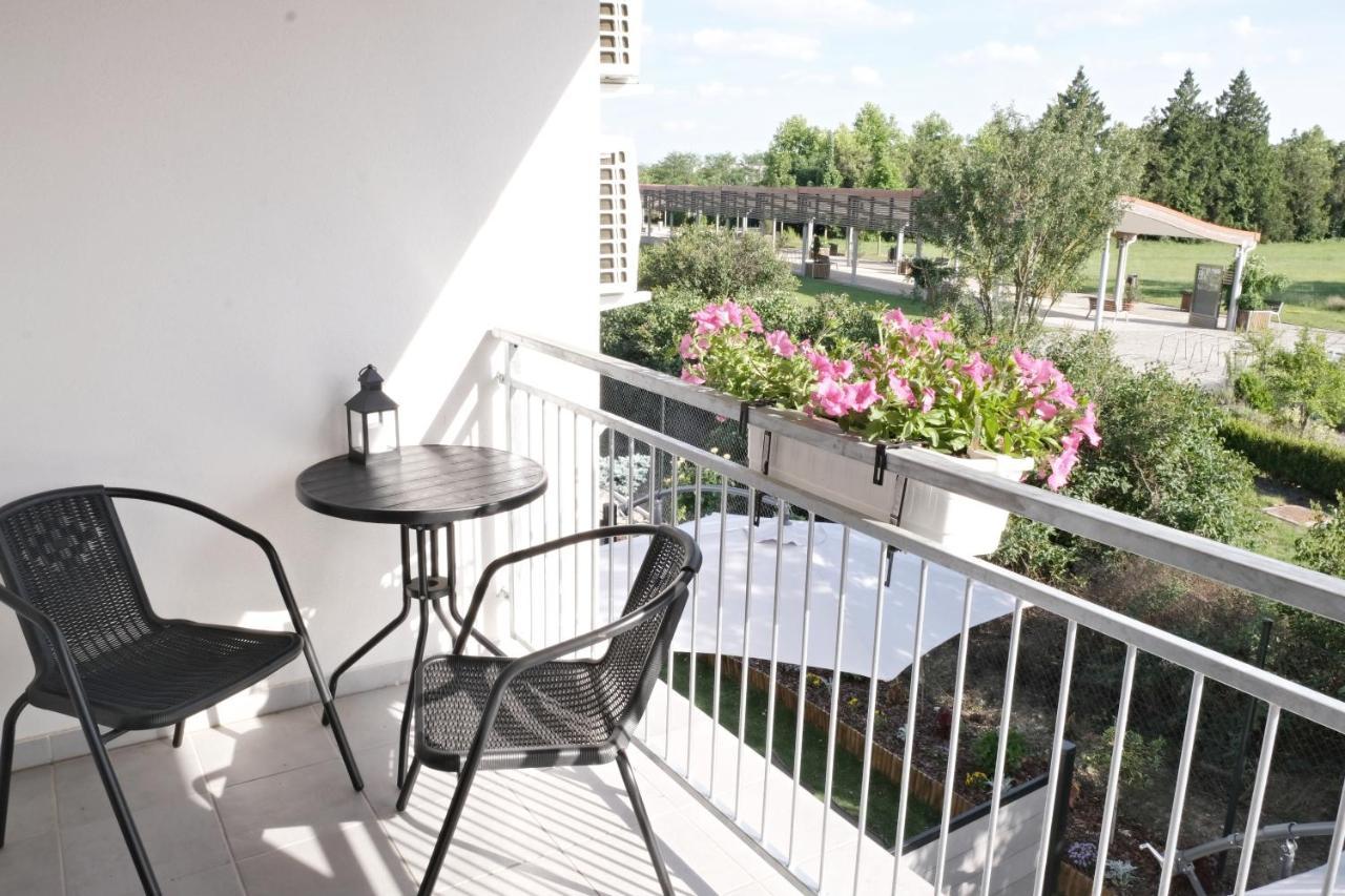 Apartmanovy Dum Na Kolonade Lednice Dış mekan fotoğraf